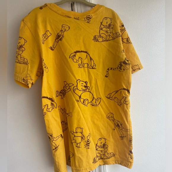 Disney Store Boys Winnie the Pooh T-Shirt small(5/6) - Picture 4 of 4
